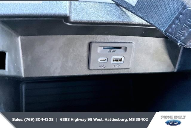 Used 2021 GMC Yukon SLT w/ SLT Luxury Plus Package image 24