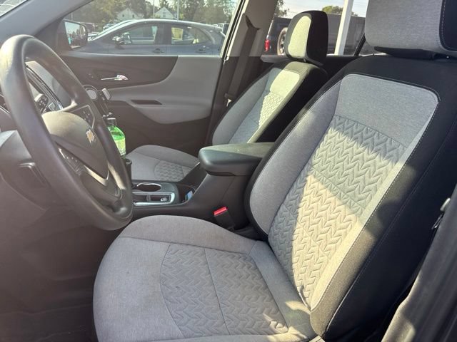 Used 2022 Chevrolet Equinox LS w/ LS Convenience Package FWD image 22