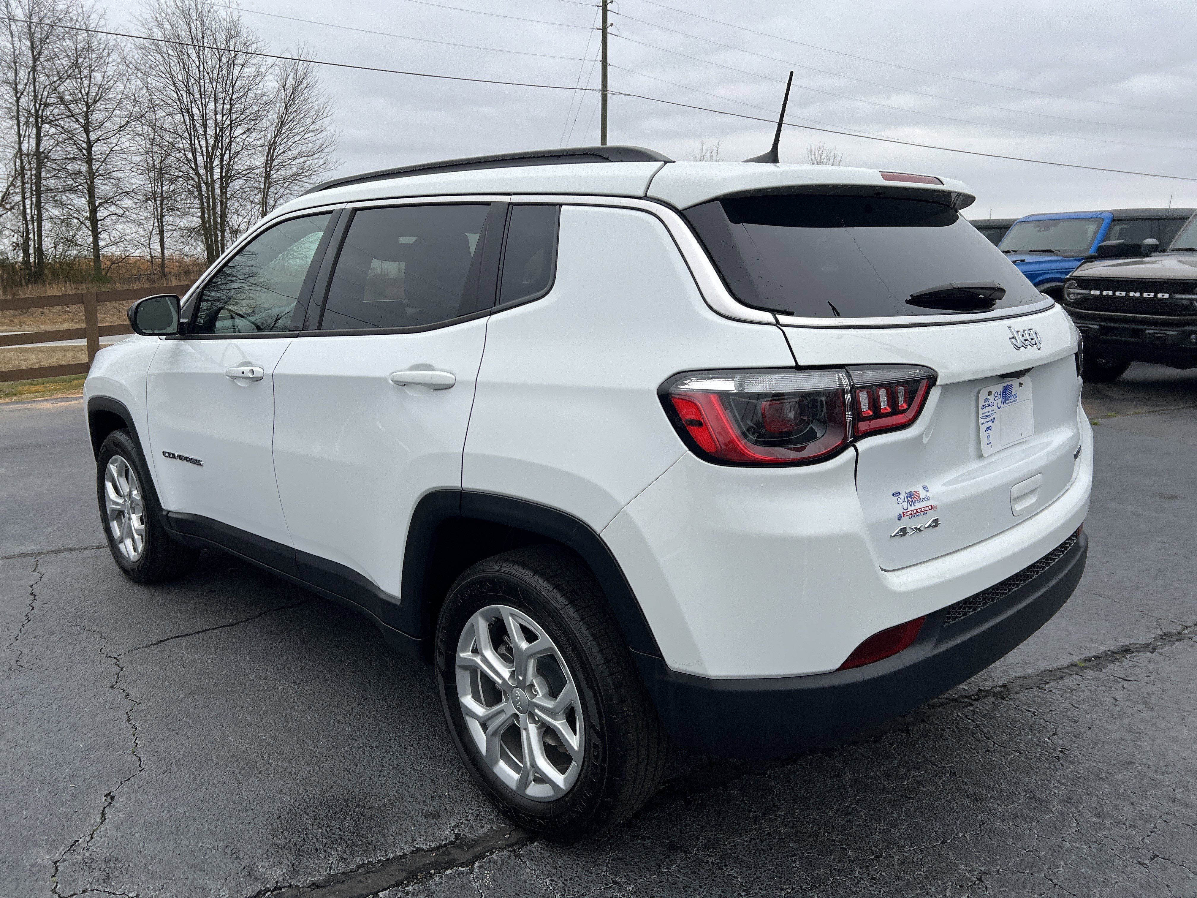 Used 2024 Jeep Compass Latitude image 7