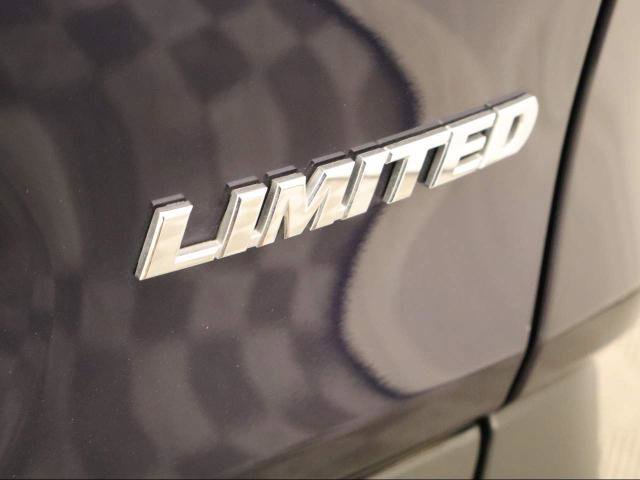 Used 2022 Toyota RAV4 Limited image 23