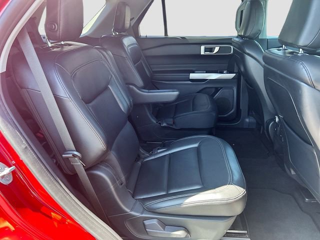 Certified 2020 Ford Explorer XLT w/ Equipment Group 202A AWD/4WD image 28