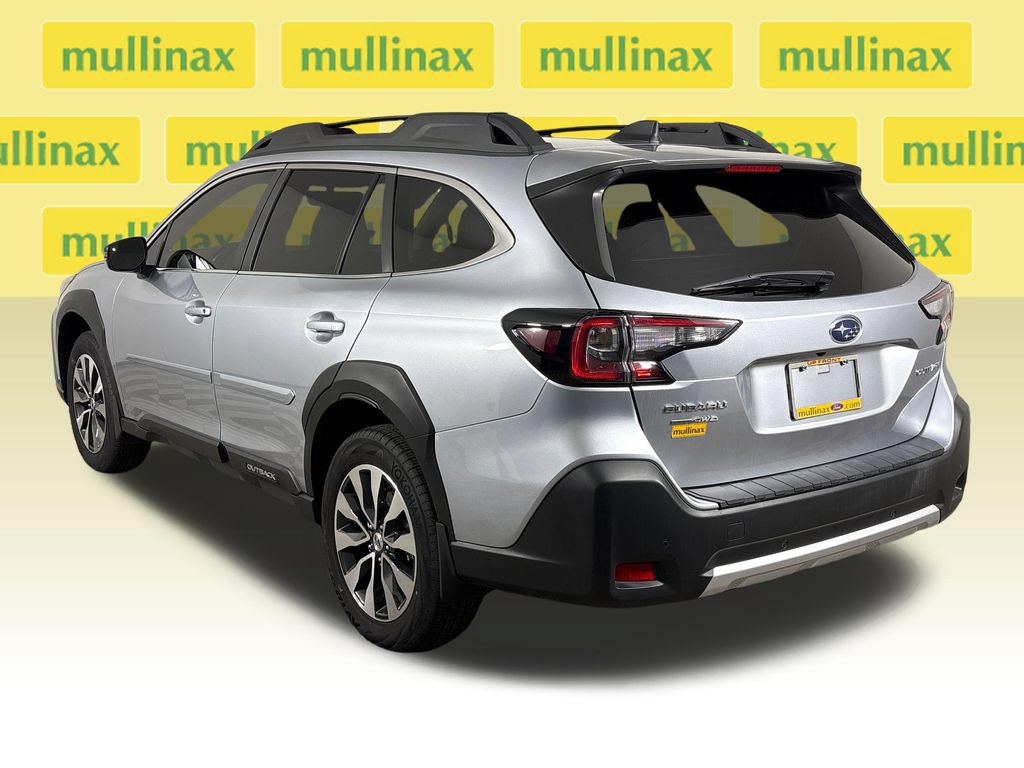 Used 2025 Subaru Outback Limited AWD/4WD image 9