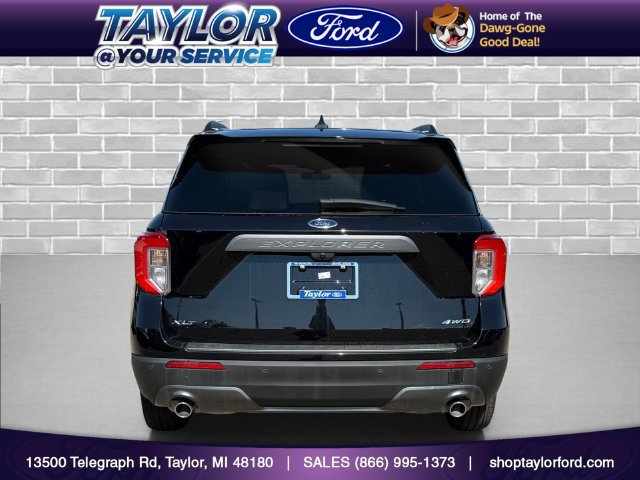 Certified 2023 Ford Explorer XLT w/ Equipment Group 202A AWD/4WD image 4