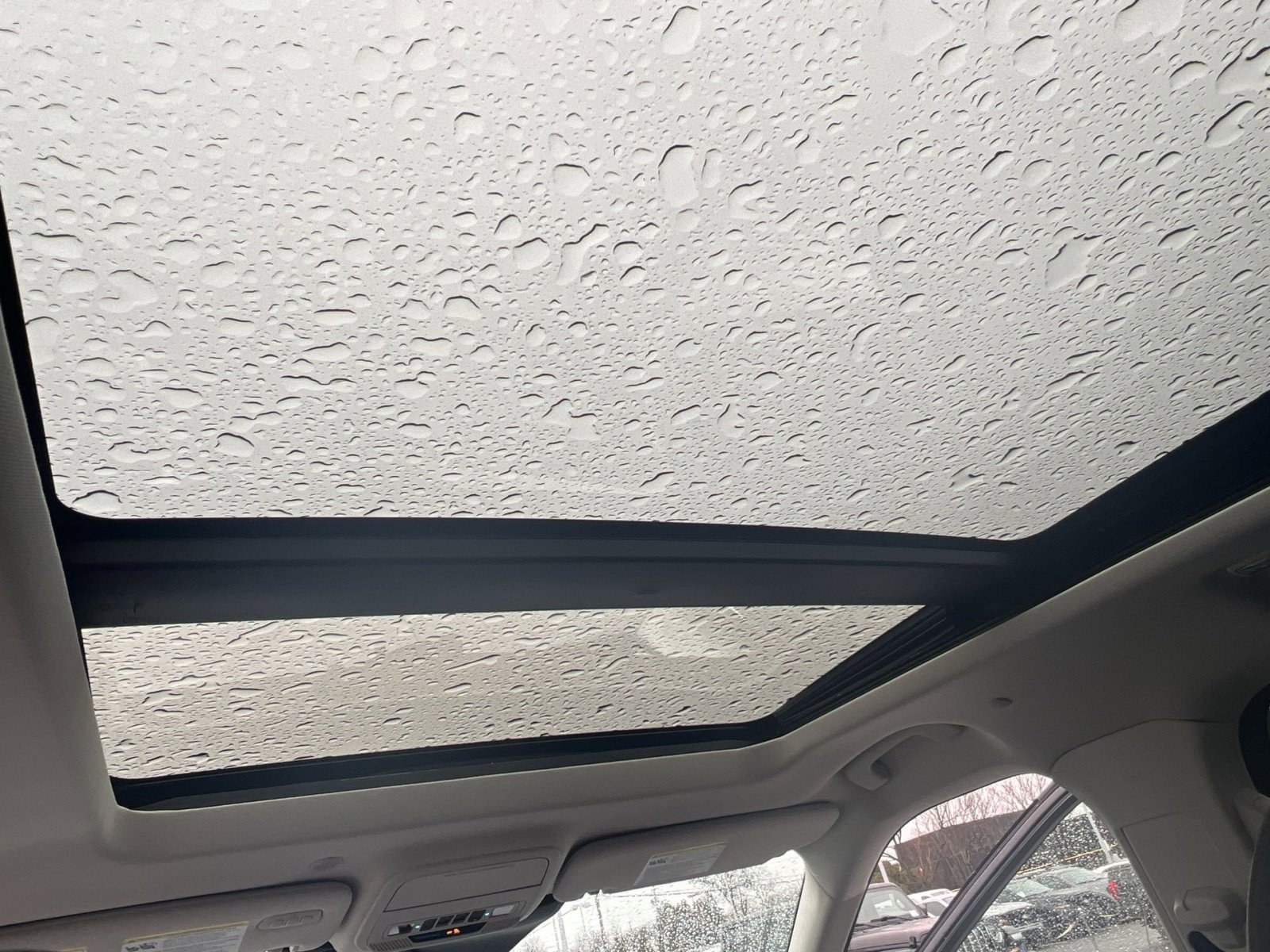 Certified 2025 Ford Explorer Active w/ Active Comfort Package image 24