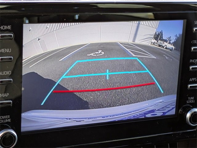 Used 2020 Toyota Corolla LE image 19