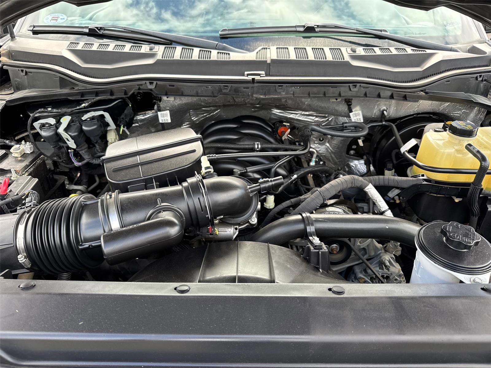 Certified 2022 Ford F350 Lariat w/ Lariat Ultimate Package image 15