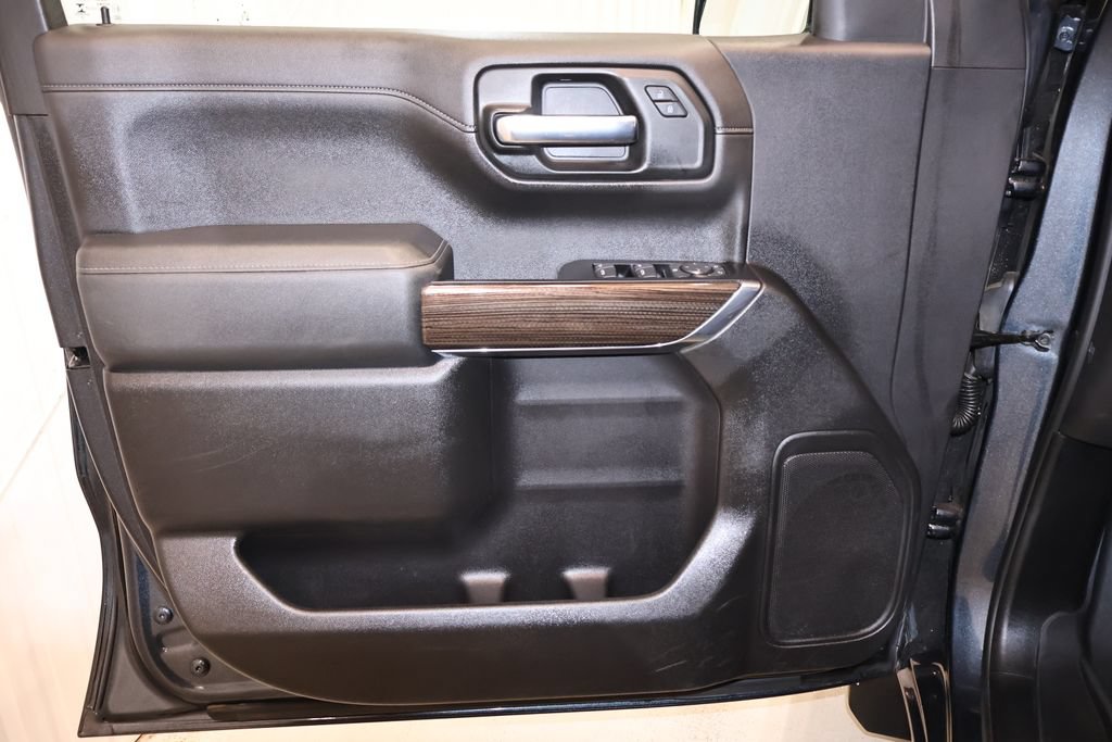 Used 2019 Chevrolet Silverado 1500 LT w/ All-Star Edition AWD/4WD image 11