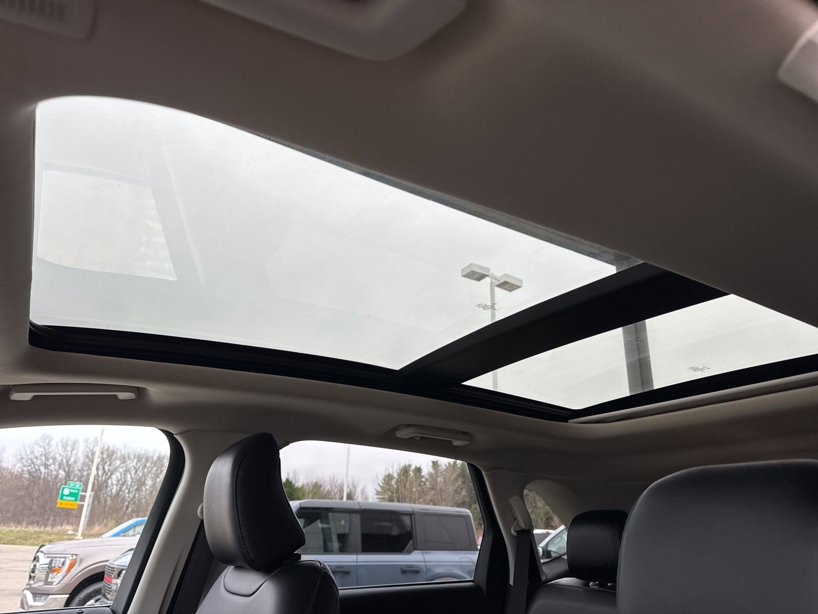 Certified 2024 Ford Edge SEL w/ Convenience Package image 24