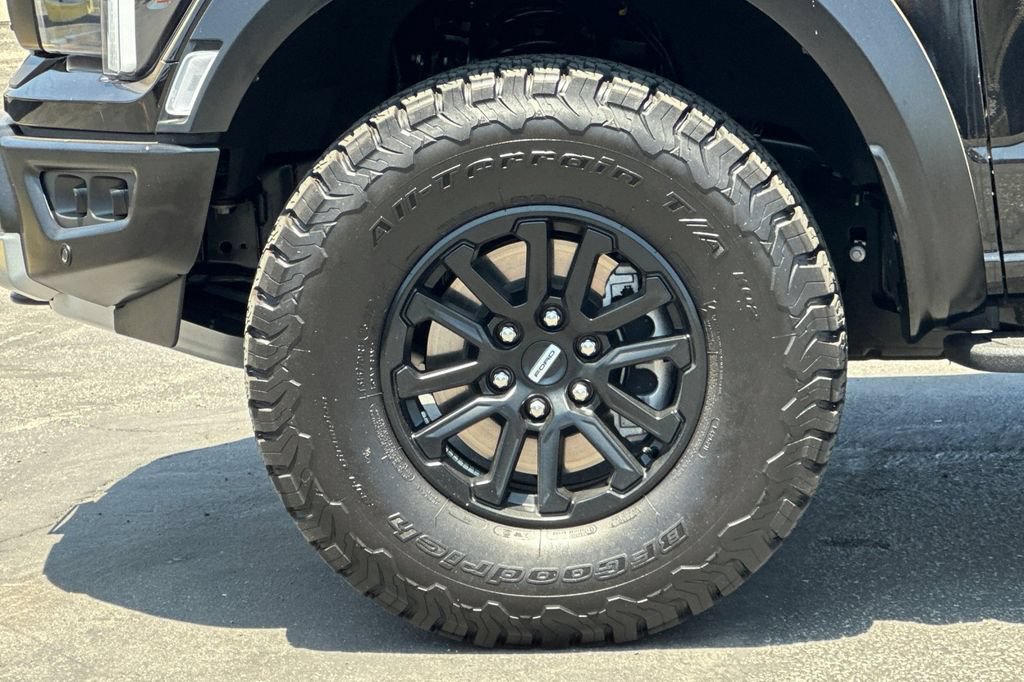 Certified 2025 Ford F150 Raptor AWD/4WD image 30