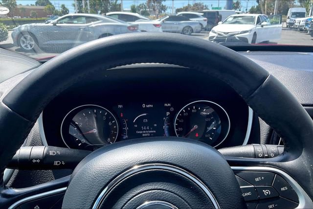 Used 2018 Jeep Compass Latitude w/ Popular Equipment Group FWD image 19
