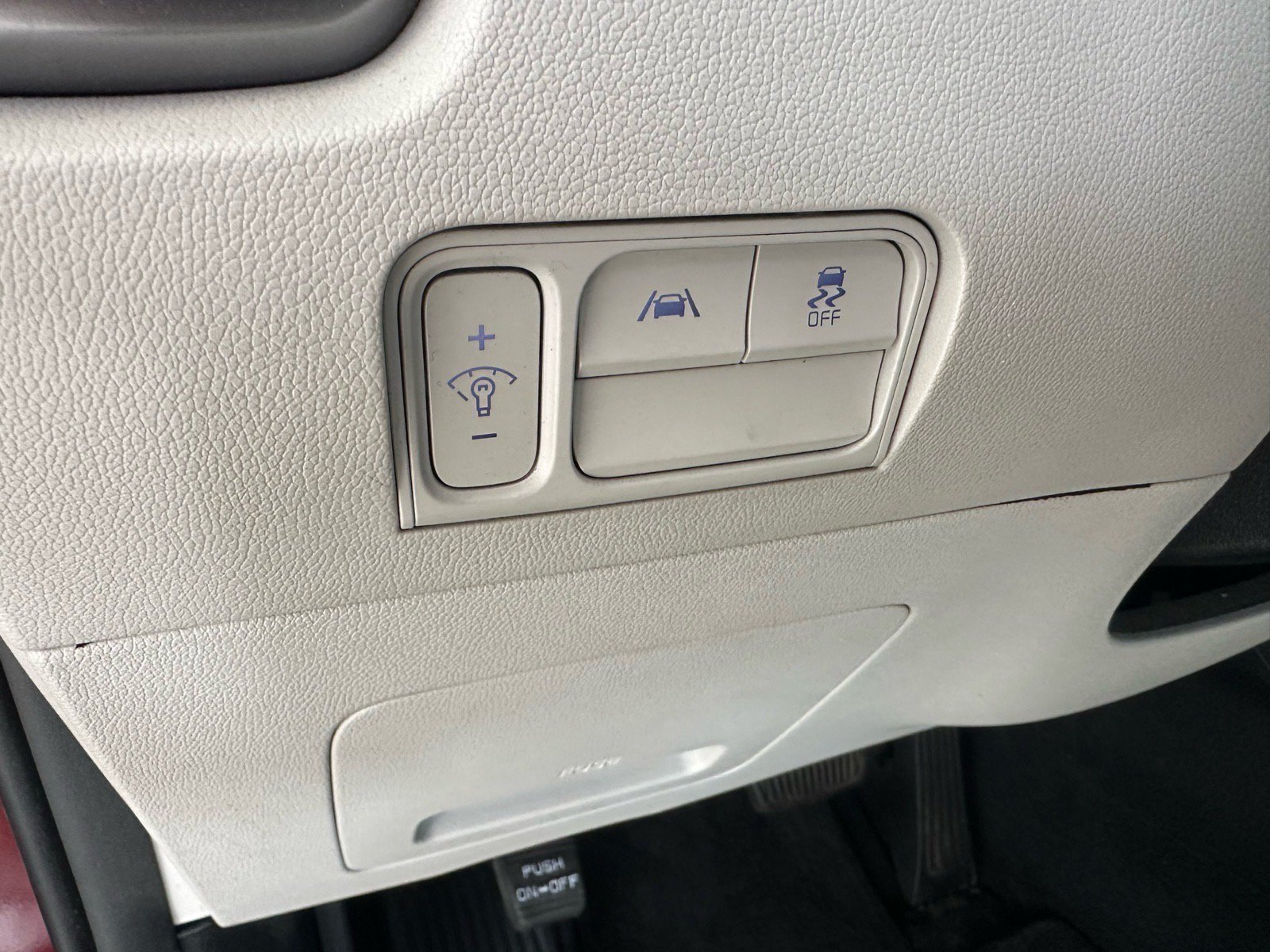 Used 2022 Kia Sorento S w/ Panoramic Sunroof Package FWD image 30