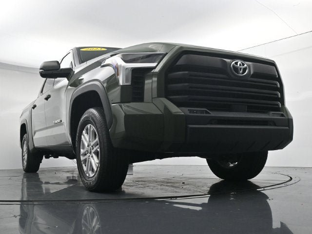 Used 2023 Toyota Tundra SR5 w/ SR5 Premium Package AWD/4WD image 35