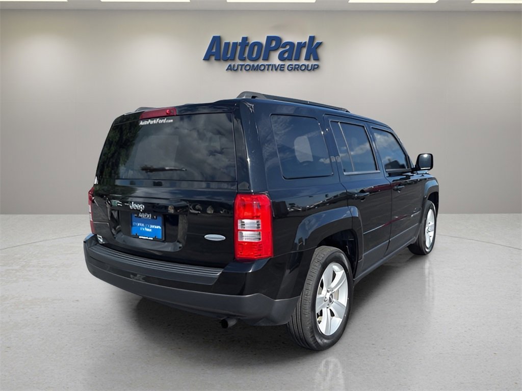 Used 2017 Jeep Patriot Latitude image 9
