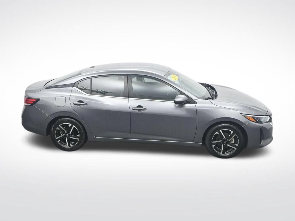 Used 2024 Nissan Sentra SV FWD image 33