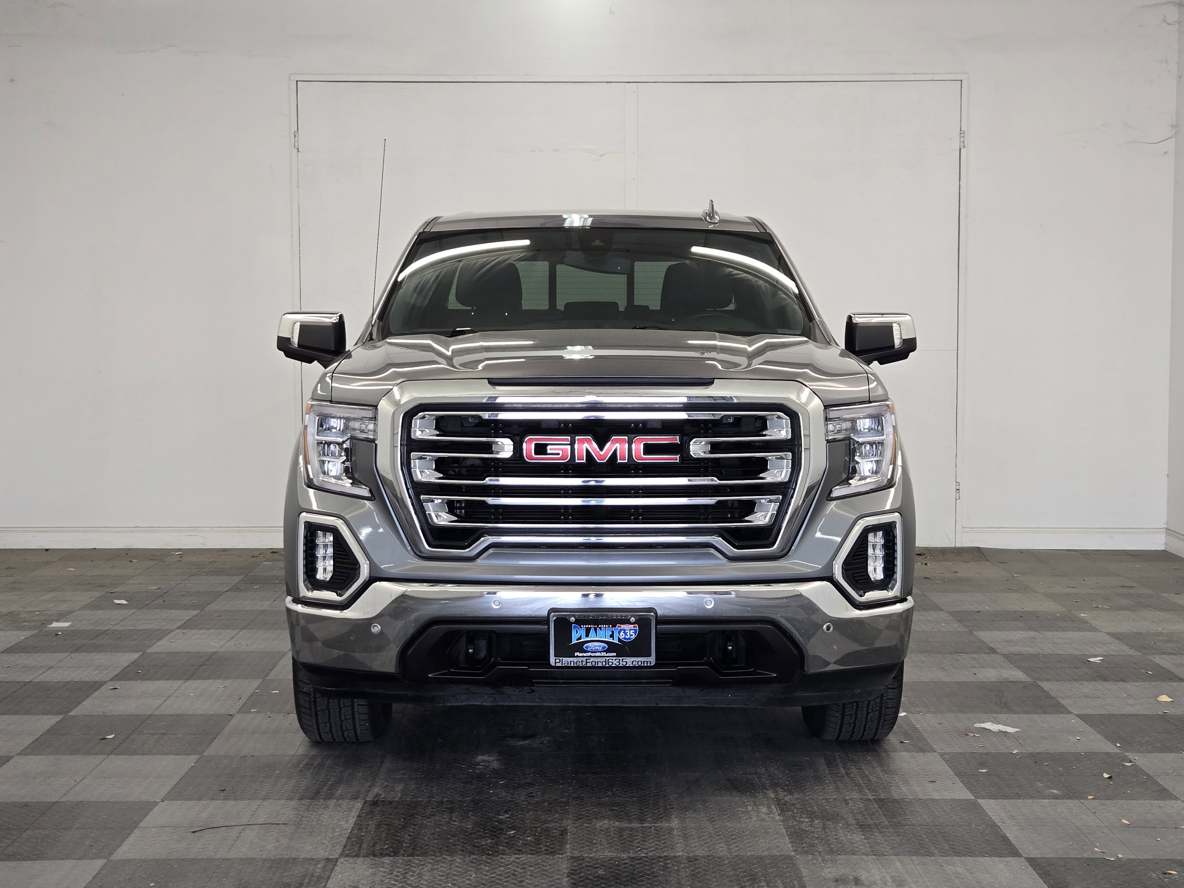 Used 2022 GMC Sierra 1500 SLT w/ SLT Premium Plus Package AWD/4WD image 3