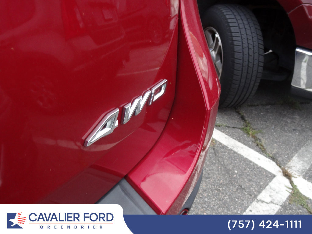 Certified 2022 Ford Explorer XLT w/ Equipment Group 202A AWD/4WD image 7