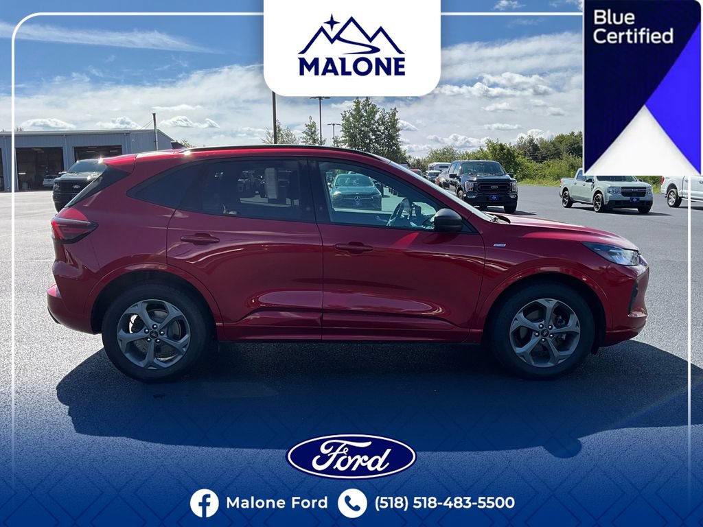 Certified 2023 Ford Escape ST-Line w/ Tech Pack #1 AWD/4WD image 8