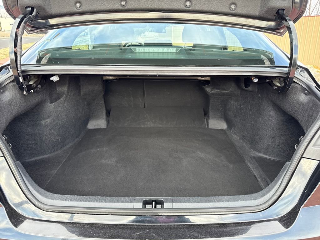Used 2025 Toyota Camry SE image 9