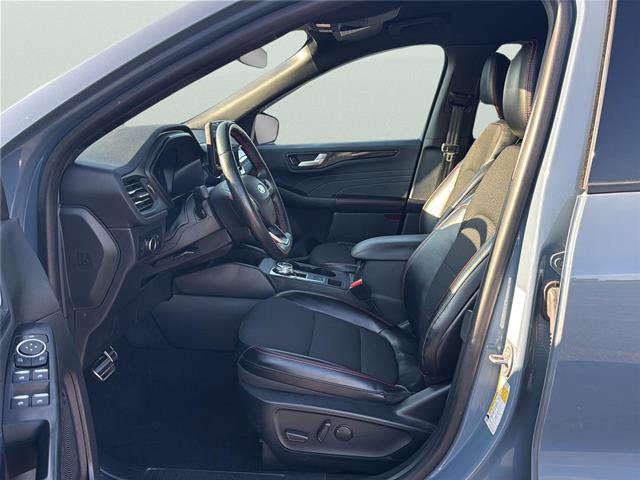 Certified 2024 Ford Escape ST-Line w/ Tech Pack #1 AWD/4WD image 9