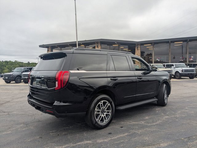 Certified 2025 Ford Expedition Active RWD image 10