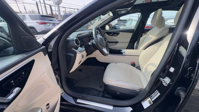 Used 2025 Mercedes-Benz C 300 4MATIC Sedan image 19