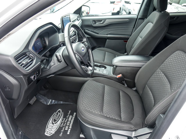 Certified 2025 Ford Escape Active AWD/4WD image 10