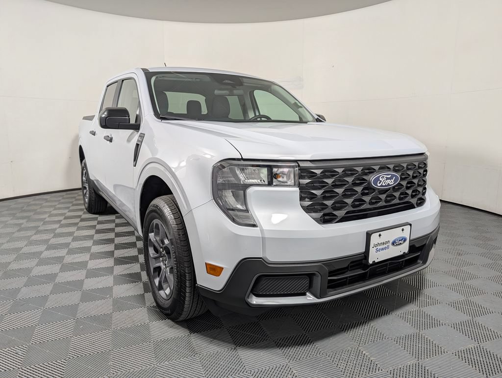 Certified 2025 Ford Maverick XLT w/ XLT Luxury Package AWD/4WD image 1