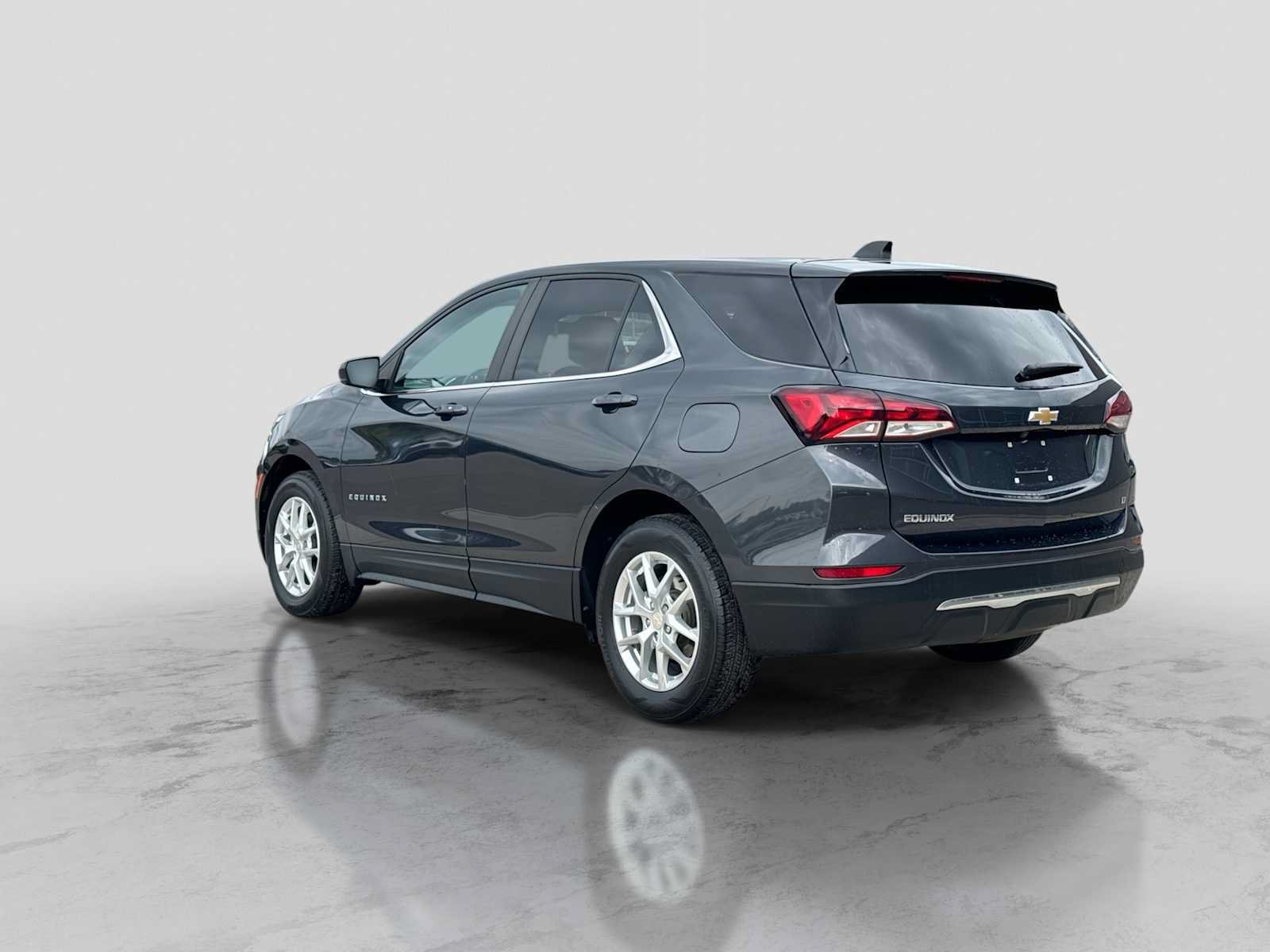 Used 2022 Chevrolet Equinox LT FWD image 4