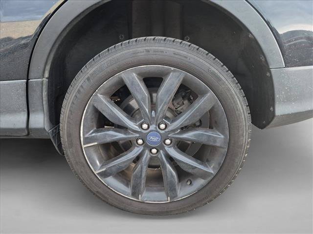 Certified 2017 Ford Escape SE w/ Equipment Group 201A AWD/4WD image 13