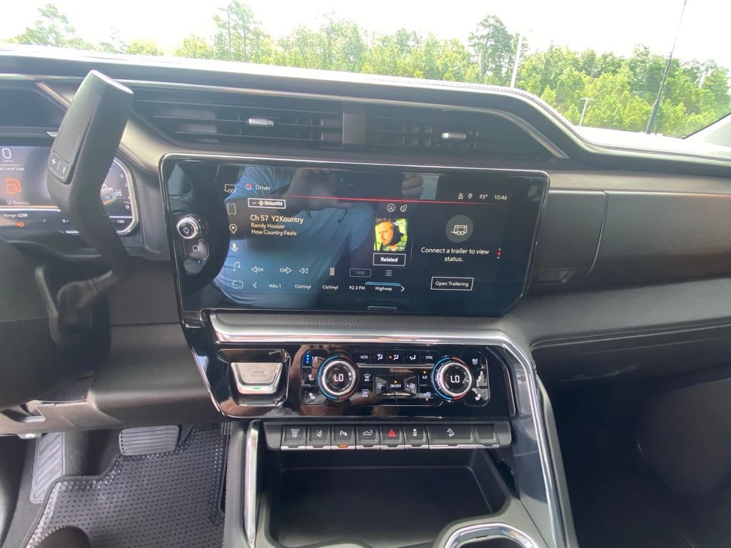 Used 2024 GMC Sierra 2500 Denali w/ Denali Reserve Package AWD/4WD image 16