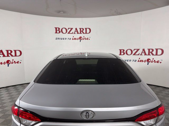 Used 2022 Toyota Corolla LE FWD image 13