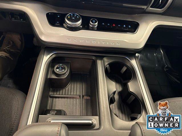 Certified 2025 Ford Expedition Active AWD/4WD image 32
