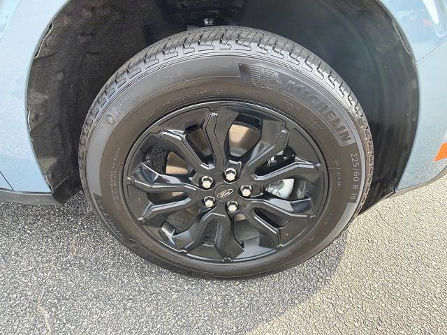 Certified 2024 Ford Maverick Lariat w/ Black Appearance Package FWD image 28