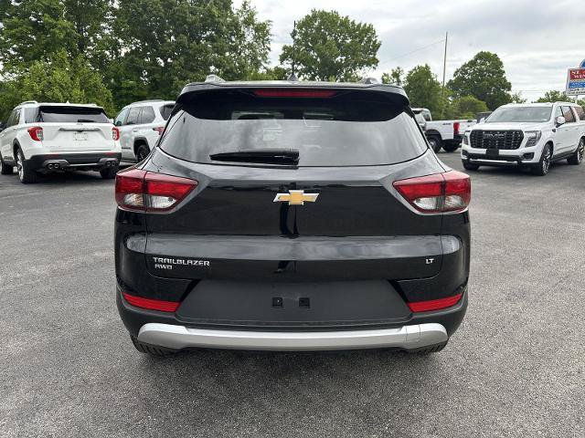 Used 2025 Chevrolet TrailBlazer LT AWD/4WD image 6
