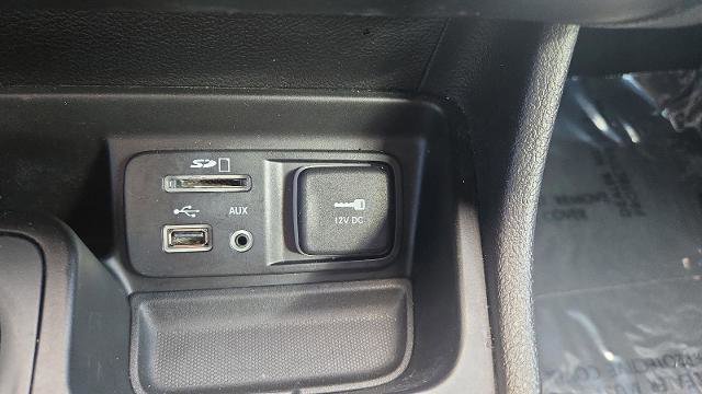 Used 2017 Jeep Cherokee Latitude image 24