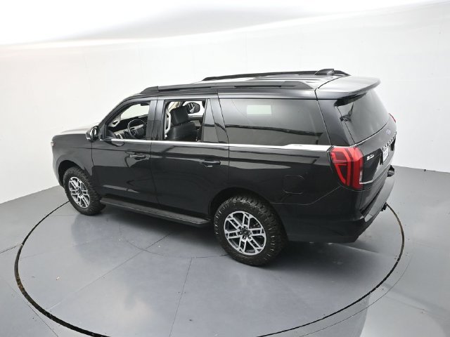 Certified 2025 Ford Expedition Active AWD/4WD image 42