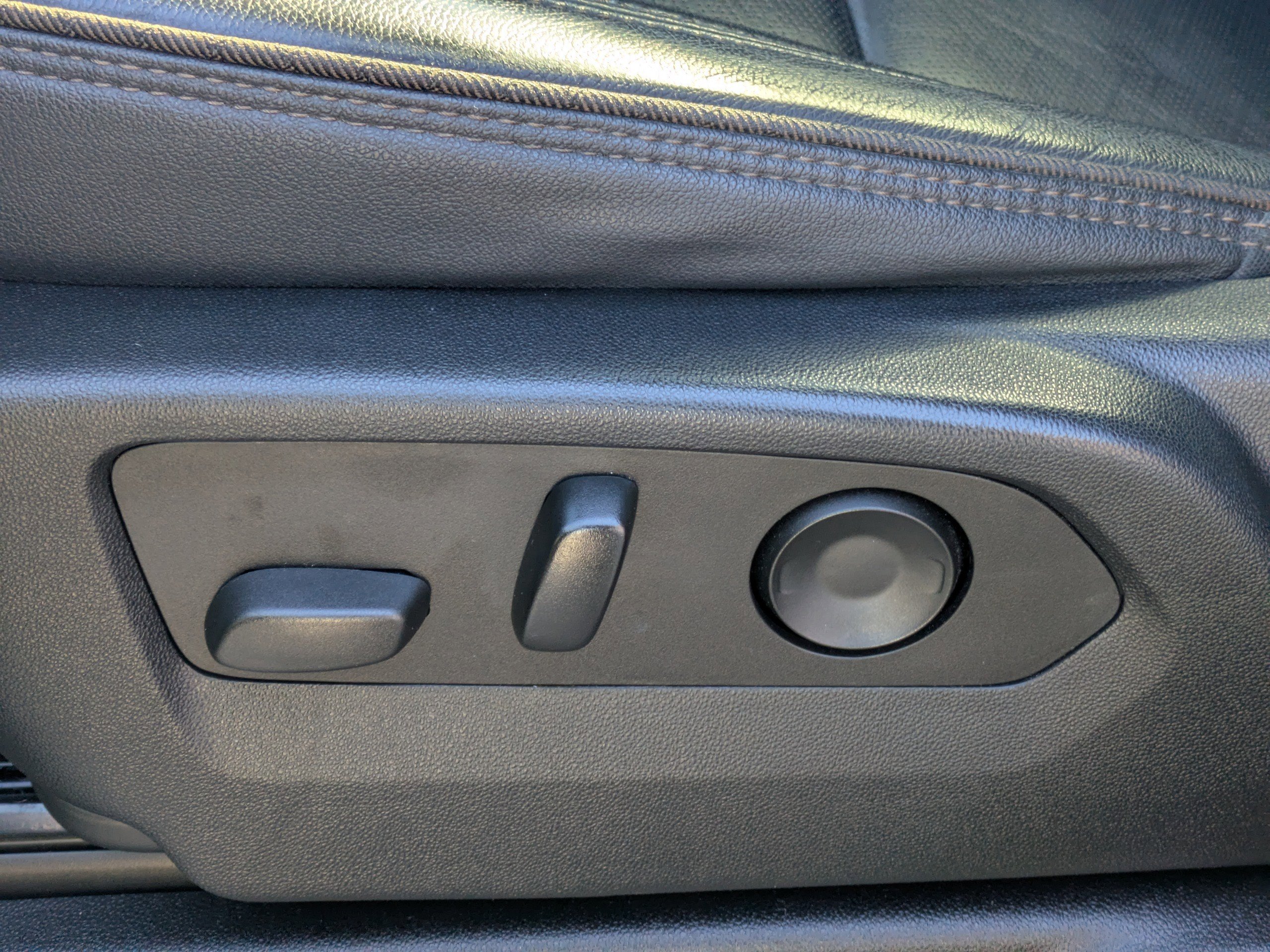 Used 2022 Chevrolet Tahoe High Country image 28