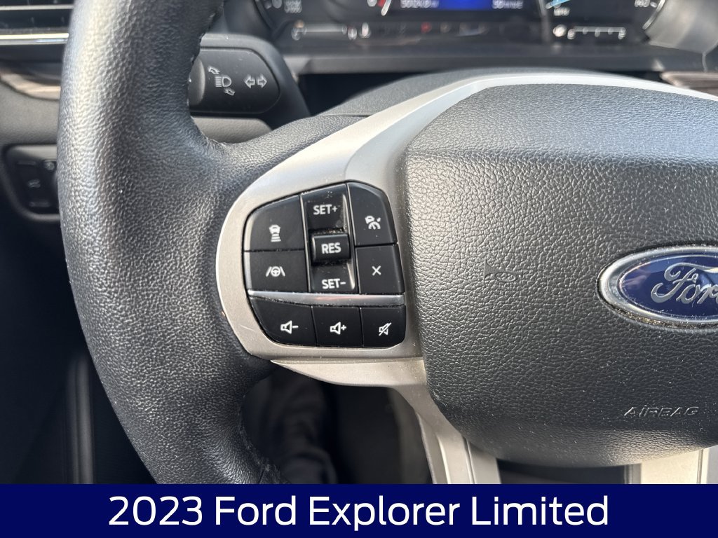 Certified 2023 Ford Explorer Limited AWD/4WD image 23