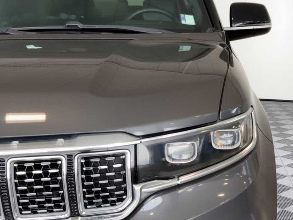 Used 2023 Jeep Grand Wagoneer L 4WD image 12