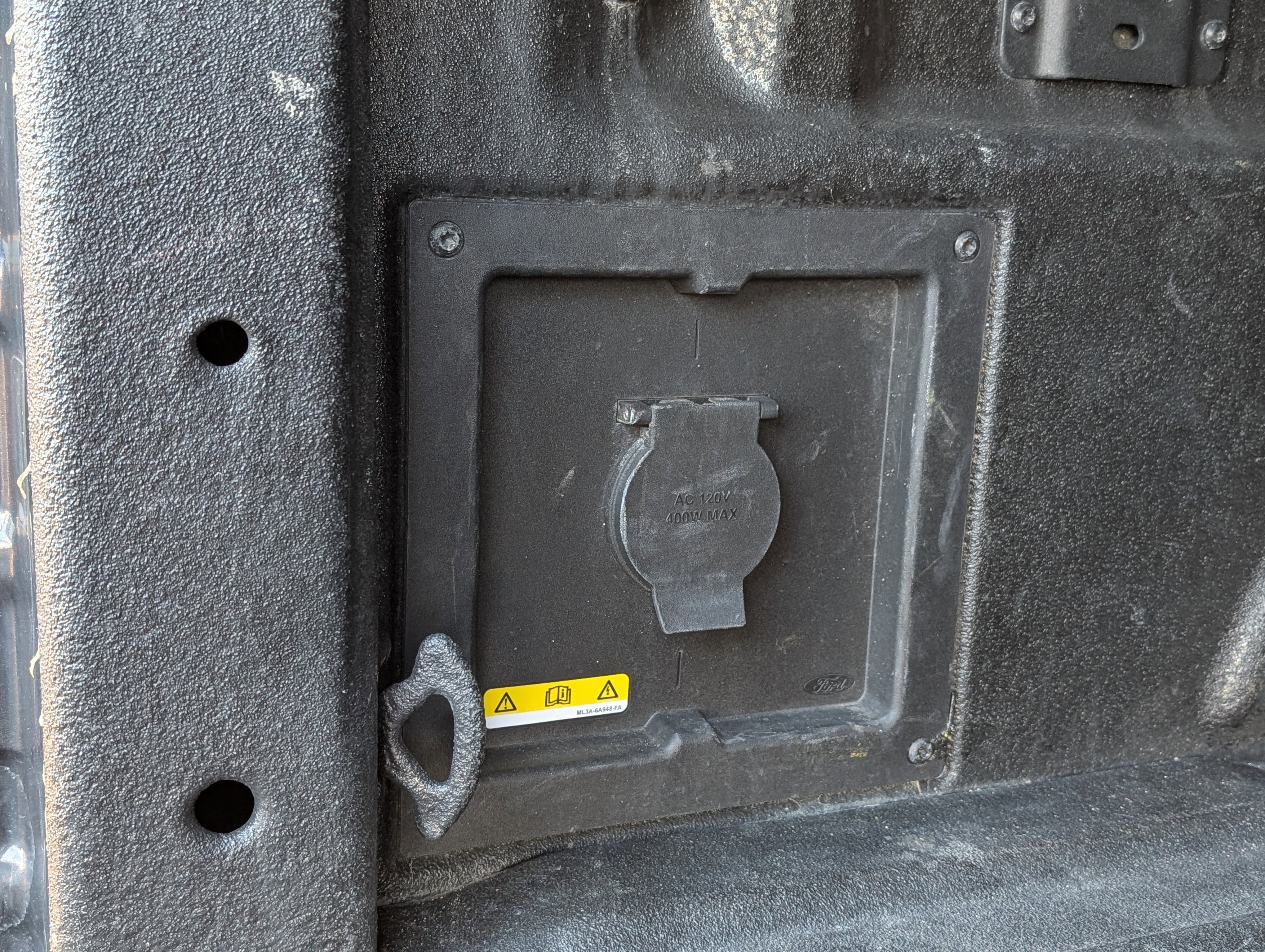 Certified 2022 Ford F150 XLT w/ Equipment Group 302A High image 13