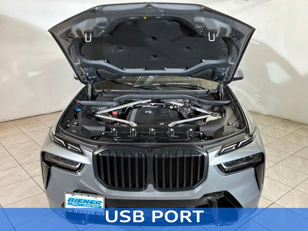 Used 2023 BMW X7 xDrive40i w/ Executive Package image 16