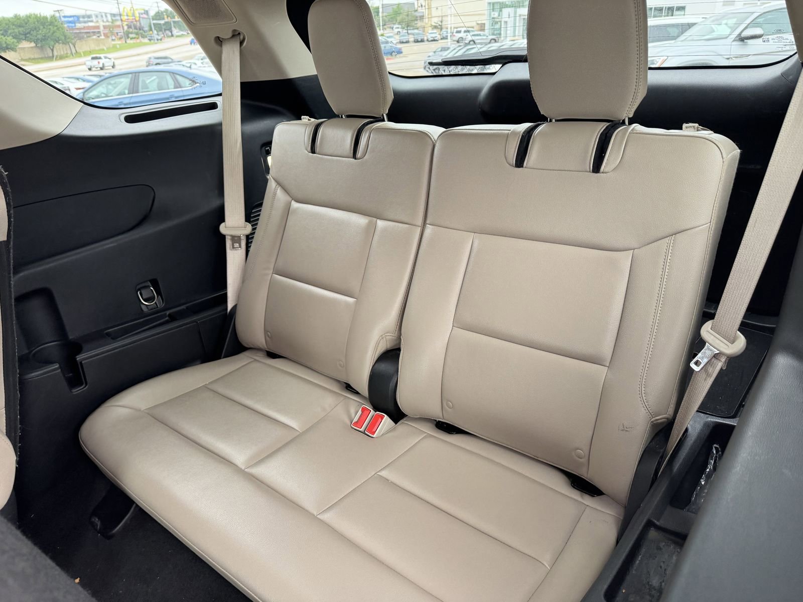 Certified 2022 Ford Explorer Limited w/ Limited Technology Package RWD image 30