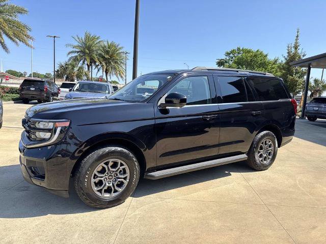 Certified 2025 Ford Expedition Active RWD image 4