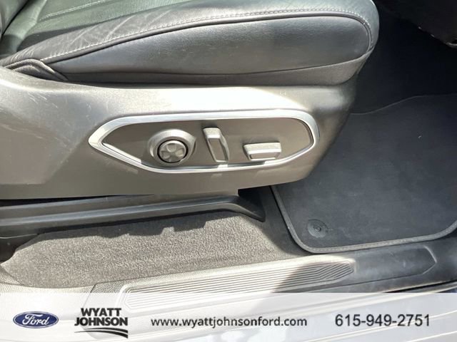 Used 2024 Jeep Wagoneer L Series II w/ Flexible Seating Group image 24