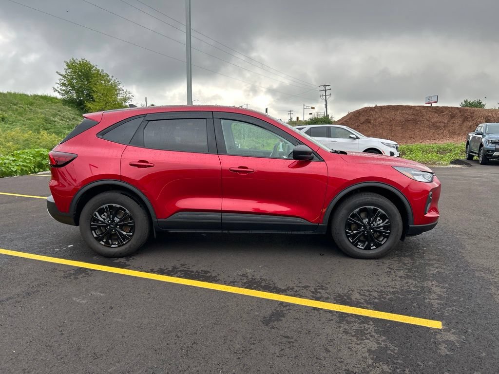 Certified 2025 Ford Escape Active w/ Tech Pack #1 AWD/4WD image 6