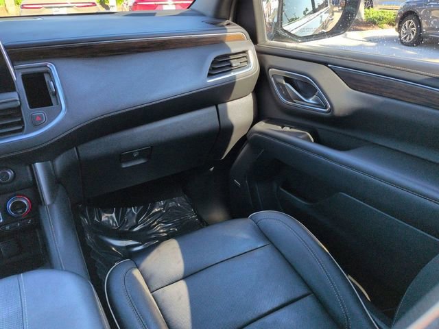 Used 2023 Chevrolet Suburban Premier image 17