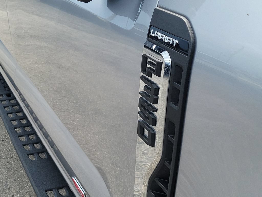 Certified 2023 Ford F350 Lariat w/ Tremor Off-Road Package AWD/4WD image 9