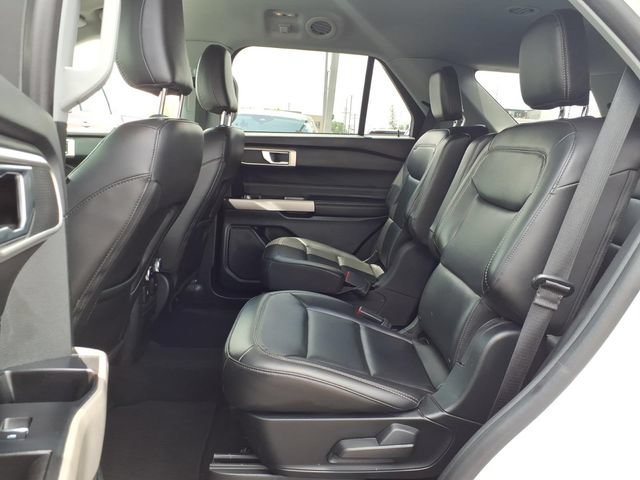 Certified 2023 Ford Explorer XLT w/ Equipment Group 202A AWD/4WD image 11