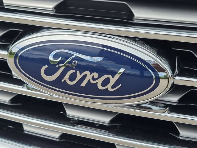 Certified 2022 Ford Edge SEL w/ Convenience Package AWD/4WD image 9