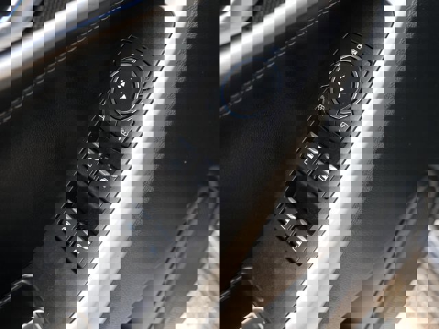 Certified 2022 Ford Explorer XLT w/ Equipment Group 202A image 13